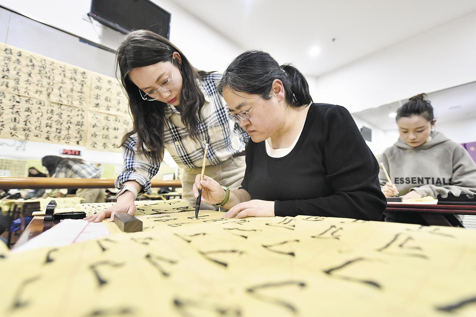 QQ�DƬ20250409055325