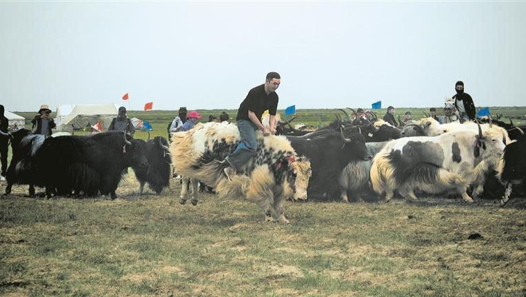 民俗與團(tuán)結(jié)在文化運(yùn)動(dòng)會(huì)共舞
