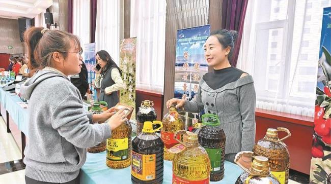 高原大地吹響質量提升沖鋒號——2025年青海省“質量月”現場宣傳活動見聞