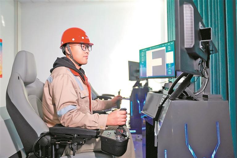 【新時代 新征程 新偉業·高質量發展調研行】青海:礦山之上,再造智慧“青山”——“兩山”理念綠色礦業實踐(中篇)