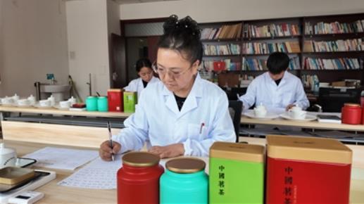 身殘志堅,她把不可能變成可能