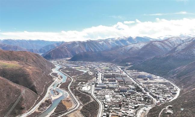 r(sh)  I(y)|(zh)l(f)չ{(dio)Сɺϵġƽ硱֮·ຣh(jng)(j)l(f)չ^졤ଔƪ